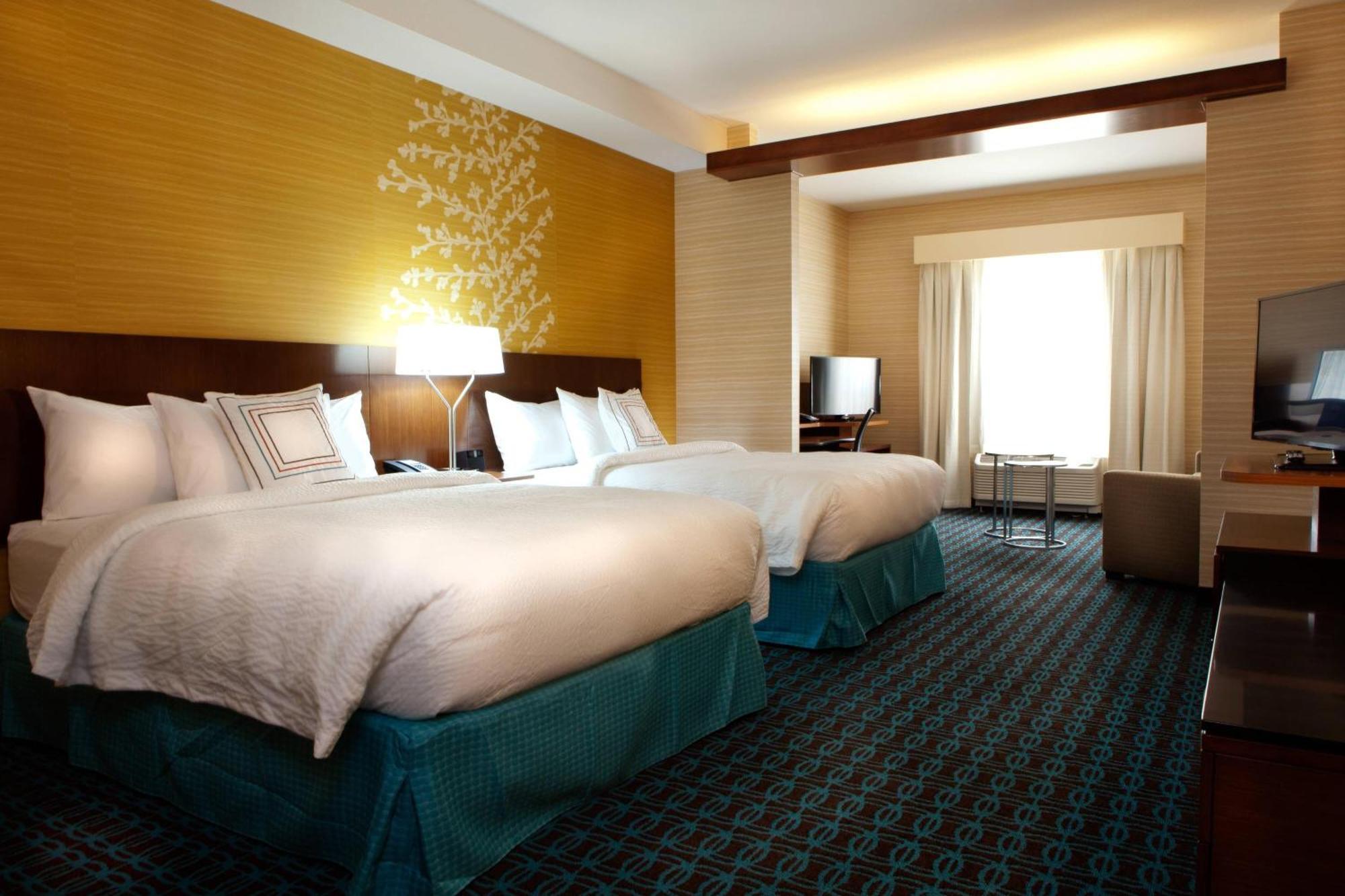Fairfield Inn & Suites By Marriott Lethbridge Esterno foto